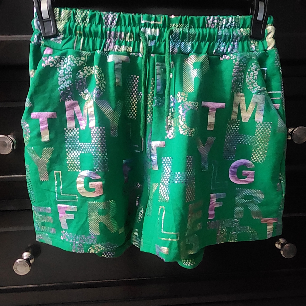Green Graphic Print Shorts